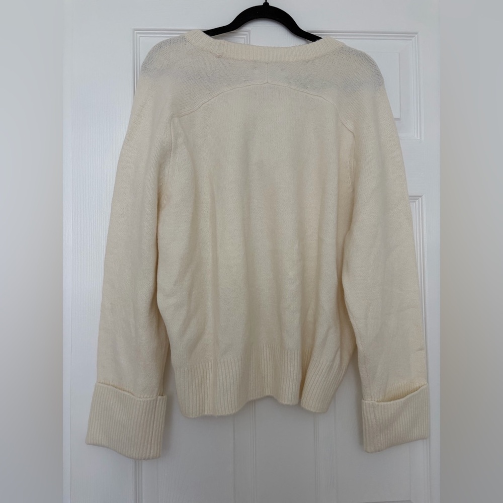 ABERCROMBIE & FITCH - sweater - NEW WITH TAGS - Picture 2 of 2